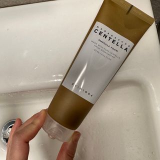 스킨1004 [SKIN1004] 마다가스카르 센텔라 앰플 폼 125ml — 5점을 준 리뷰어가 2024년 8월 올린 사용 사진