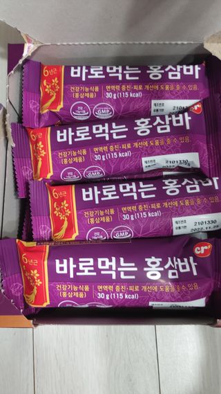 씨알푸드 건강기능식품 6년근 홍삼 함유, 바로먹는 홍삼바 30g 12개입 — 5점을 준 리뷰어가 2022년 3월 올린 사용 사진
