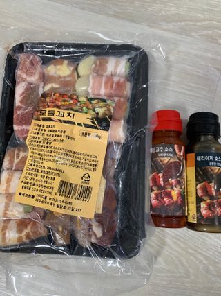 [다물꼬치] 모듬꼬치 10개 +데리야끼소스120g+매운고추소스120g — 4.5점을 준 리뷰어가 2021년 10월 올린 사용 사진