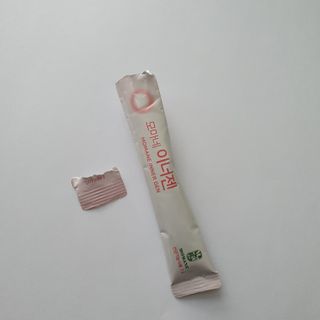[모마네] 이너뷰티 히알루론산 비오틴 코큐텐 저분자피쉬콜라겐 - 3 g 30포 ★석류맛 — 5점을 준 리뷰어가 2021년 12월 올린 사용 사진
