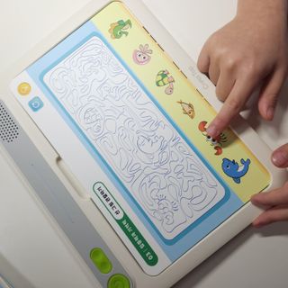크레타탭 차세대 사고력 유아수학 학습기 페이퍼 태블릿 — 5점을 준 리뷰어가 2023년 11월 올린 사용 사진