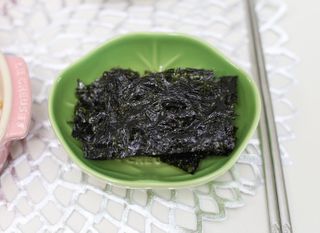 [해림맛김] 들기름에 구운 바삭바삭 김 4종 세트 + 1종 랜덤발송 총5개입 — 5점을 준 리뷰어가 2021년 2월 올린 사용 사진
