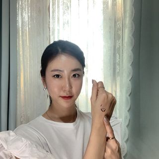 씨스터앤 퍼펙트 엣지 브러쉬 펜 라이너 2종 택 1 — 5점을 준 리뷰어가 2022년 1월 올린 사용 사진