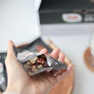 돌 [Dole] 후룻&넛츠 블랙/옐로우/레드라벨 (맛 랜덤발송) — 5점을 준 리뷰어가 2025년 1월 올린 사용 사진