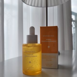 체르엠 스템앤셀 비타민 브라이트닝 에센스 30ml 1개 — 5점을 준 리뷰어가 2021년 10월 올린 사용 사진