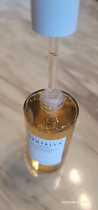 [스킨1004] 마다가스카르 센텔라 앰플 100ml — 5점을 준 리뷰어가 2024년 6월 올린 사용 사진