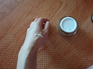 피부미 골드베릴 미라클페어 세레이징 퍼밍 크림 50ml — 4점을 준 리뷰어가 2021년 9월 올린 사용 사진