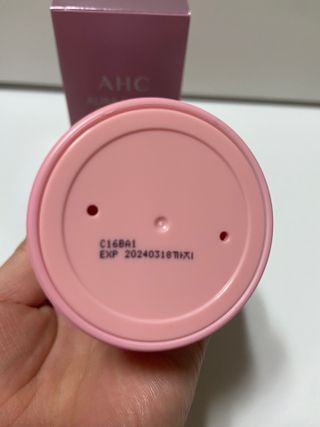 AHC 아우라 시크릿 톤업 벨벳 — 5점을 준 리뷰어가 2021년 4월 올린 사용 사진