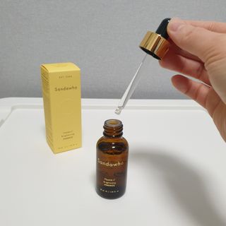 스킨큐어 산다화 비타민c 화이트닝 에센스 30ml — 5점을 준 리뷰어가 2022년 2월 올린 사용 사진