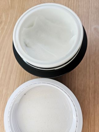 오투에니원 갈락토미세스 비타민 C 프리미엄 블랙스완 크림 50g — 5점을 준 리뷰어가 2023년 4월 올린 사용 사진