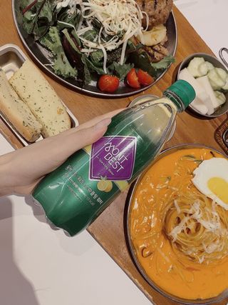 몽베스트 Montbest with Sparkling water Lemon OR Lime 20병(랜덤) — 5점을 준 리뷰어가 2022년 6월 올린 사용 사진