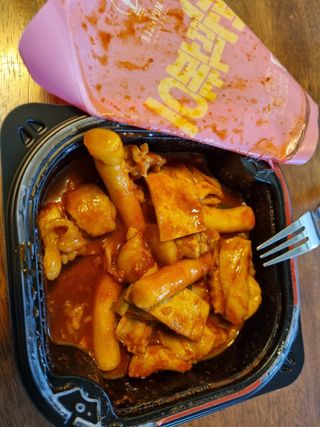 한성기업 무볼레 닭떡볶이+해물떡볶이 2종 세트 — 5점을 준 리뷰어가 2021년 9월 올린 사용 사진