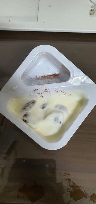 매일바이오 토핑요거트 — 3점을 준 리뷰어가 2021년 5월 올린 사용 사진