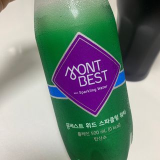 몽베스트 Montbest with Sparkling water Plain 20병 — 5점을 준 리뷰어가 2022년 7월 올린 사용 사진