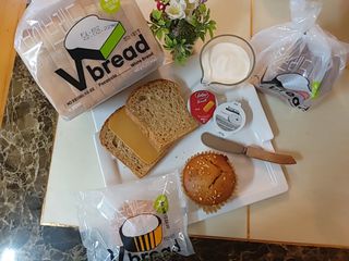 롯데제과 Vbread 포카치아식빵1개 + 미니식빵 1개 + 머핀 2개 세트 — 5점을 준 리뷰어가 2021년 9월 올린 사용 사진
