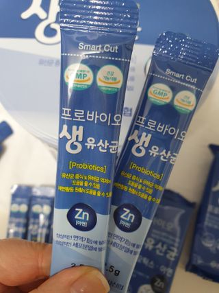 서울약사신협_프로바이오생유산균_2.5G x 100포 — 5점을 준 리뷰어가 2021년 3월 올린 사용 사진