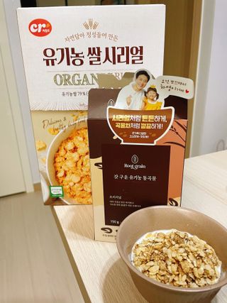 씨알푸드 유기농 쌀 시리얼 390g + 갓 구운 유기농 발아통곡물 150g — 5점을 준 리뷰어가 2021년 12월 올린 사용 사진