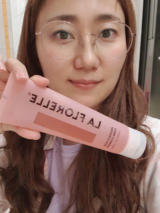라플로렐 프로방스 로즈 폼클렌저 — 5점을 준 리뷰어가 2022년 1월 올린 사용 사진