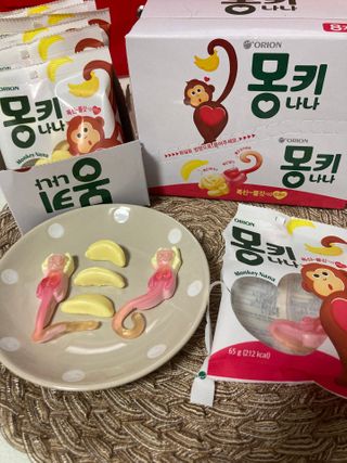 폭신 쫄깃 식감 로맨스, 몽키나나 젤리 8봉지 — 5점을 준 리뷰어가 2021년 2월 올린 사용 사진