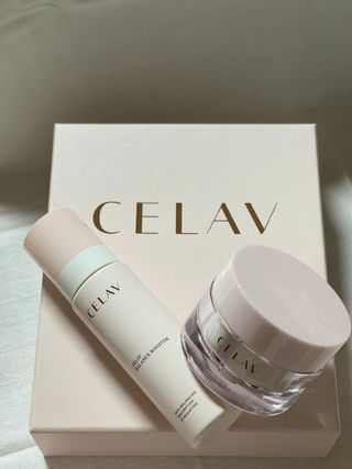 프리마인 바르기만 하면 철벽 스킨케어+24시간 마스크팩 효과. 셀라브 리제너레이팅 시스템 부스터+크림 세트 — 4.5점을 준 리뷰어가 2023년 5월 올린 사용 사진