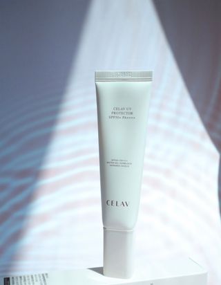프리마인 선크림만 바꿨을 뿐인데 매일 물 2L챙겨먹고 기초케어 완벽하게 한 물빛피부 완성,셀라브UV프로텍터 — 5점을 준 리뷰어가 2023년 8월 올린 사용 사진