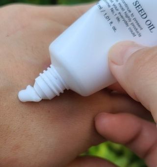 버텍스넘버원 버텍스 넘버원 햄프씨드오일 핸드밤, 바디크림 — 5점을 준 리뷰어가 2022년 3월 올린 사용 사진