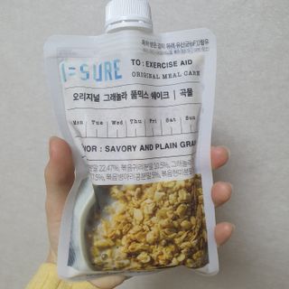 다미즐 [아이슈어] 맛있는 관리의 시작 그래놀라 풀믹스 쉐이크 4종 택 1/7일분/초콜릿, 고구마, 곡물, 바나나 — 5점을 준 리뷰어가 2021년 4월 올린 사용 사진