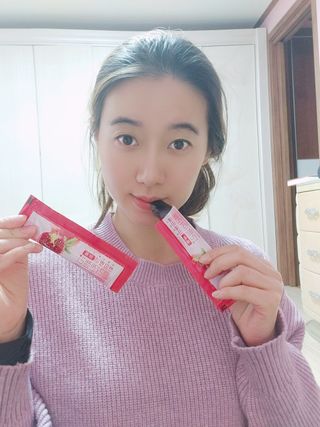 헬스업_쁘띠쁘띠석류콜라겐젤리_20g x 14포 — 5점을 준 리뷰어가 2021년 2월 올린 사용 사진