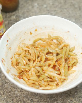 루시델리 야미하우스 홍콩 스파이시 프리미엄 짜사이 무침 500g — 3점을 준 리뷰어가 2024년 6월 올린 사용 사진