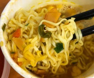 NISSIN 닛신 컵누들  4종 - 씨푸드오리지날, 씨푸드 스파이시, 씨푸드 커리, 씨푸드 XO소스 — 5점을 준 리뷰어가 2021년 11월 올린 사용 사진
