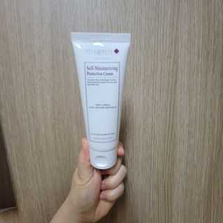 셀프 모이스처라이징 프로텍션 크림 셀프 모이스처라이징 프로텍션크림 — 5점을 준 리뷰어가 2022년 4월 올린 사용 사진