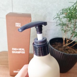 패스트힐(fast heal) 패스트힐 탈모증상완화샴푸 470ml — 5점을 준 리뷰어가 2023년 9월 올린 사용 사진