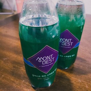 몽베스트 Montbest with Sparkling water Plain 20병 — 3점을 준 리뷰어가 2021년 10월 올린 사용 사진