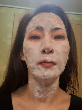 메디필 레드 락토 콜라겐 모델링 팩 — 5점을 준 리뷰어가 2021년 3월 올린 사용 사진