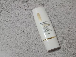 하이브리온 [쿠팡]멜라제로 시카엑소좀 크림 50ml PDRN 줄기세포 주름 미백기능성 피부과 병원입점, 1개, 50g — 5점을 준 리뷰어가 2025년 7월 올린 사용 사진