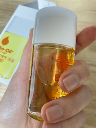 바이오오일 [바이오-오일] 스킨케어 오일 내추럴 60ml — 5점을 준 리뷰어가 2021년 11월 올린 사용 사진