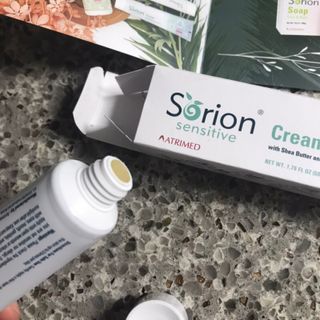 건선/아토/습진/민감성 피부 천연보습진정크림 소리온 크림 & 센시티브 크림 50g — 2.5점을 준 리뷰어가 2022년 3월 올린 사용 사진