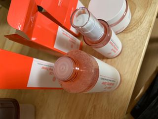 아이앤립 / EYENLIP 아이앤립 연어오일 리바이탈라이징 토너+앰플+크림 3종 세트 — 5점을 준 리뷰어가 2021년 6월 올린 사용 사진