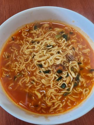 [풀무원] 자연은맛있다 정면, 백면, 홍면  세트 — 4.5점을 준 리뷰어가 2021년 4월 올린 사용 사진