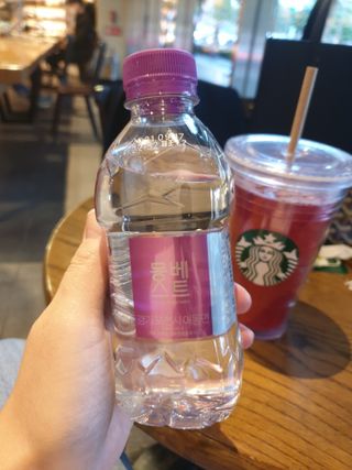 몽베스트 [MONTBEST] 330mL 20병 — 5점을 준 리뷰어가 2021년 10월 올린 사용 사진