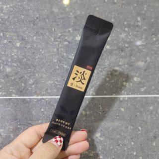 담소은 자극없는 무알콜 휴대용 한방가글 스틱 가글담 — 5점을 준 리뷰어가 2022년 8월 올린 사용 사진