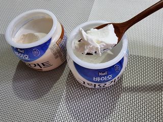 매일바이오 그릭요거트 오리지널 플레인 4개, 로스터리 커피믹스 4개 — 1점을 준 리뷰어가 2021년 12월 올린 사용 사진