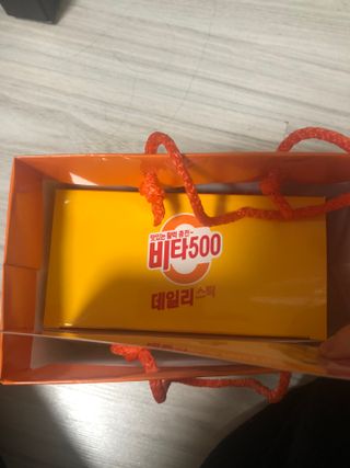 광동생활건강 [광동] 비타500데일리스틱 크리스마스 에디션 60포+20포 추가 증정&쇼핑백+스티커 gift — 2점을 준 리뷰어가 2021년 12월 올린 사용 사진