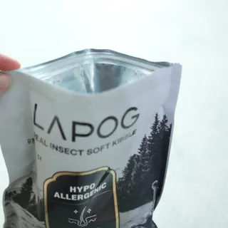 [푸디웜] 라포그 리얼인섹트 소프트키블 스킨 1KG — 5점을 준 리뷰어가 2022년 9월 올린 사용 사진