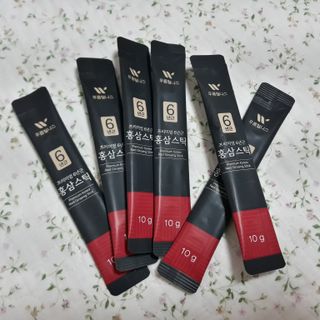 [푸름웰니스] 프리미엄 6년근 홍삼스틱 3mg x 100포 — 5점을 준 리뷰어가 2022년 4월 올린 사용 사진