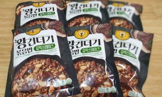 한성기업 무볼레 왕건더기 볶음밥 갈릭스테이크 — 5점을 준 리뷰어가 2021년 10월 올린 사용 사진