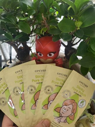세뚜아(Cettua) 세뚜아 스티키 포어 패치 Cettua Sticky Pore Patch — 5점을 준 리뷰어가 2023년 6월 올린 사용 사진