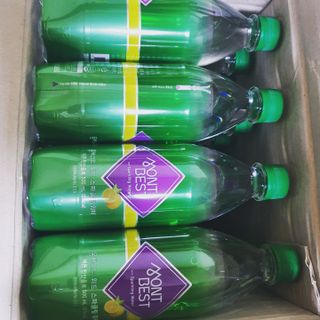 몽베스트 Montbest with Sparkling water Plain 20병 — 5점을 준 리뷰어가 2021년 11월 올린 사용 사진