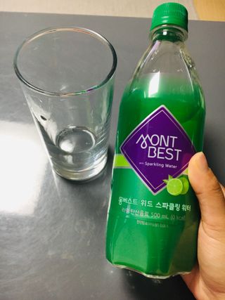몽베스트 Montbest with Sparkling water Lime20병 — 5점을 준 리뷰어가 2021년 10월 올린 사용 사진