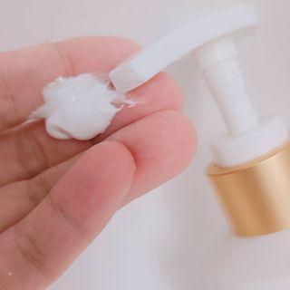 [엠메이데이] 샤워인샤워 화이트 바디 톤업크림 300g — 5점을 준 리뷰어가 2021년 12월 올린 사용 사진